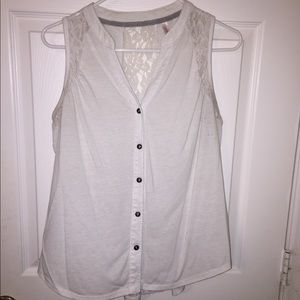 Sleeveless dressy tank.